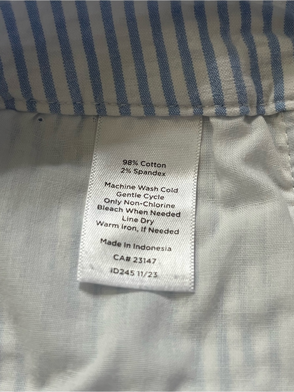Talbots Light Blue and White Seersucker Crop Pants Size 12 - Picture 4 of 6
